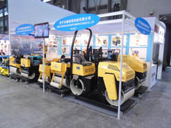 福瑞得公司參加2014年寶馬展，吸引來(lái)自各國(guó)的客戶參觀