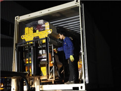 加班發(fā)貨，20臺(tái)壓路機(jī)出口阿聯(lián)酋