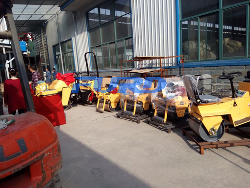 福瑞得機(jī)械座駕壓路機(jī)，手扶壓路機(jī)，小型灌縫機(jī)，井蓋切割機(jī)及時發(fā)貨