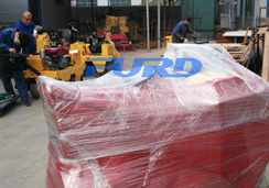 福瑞得機械座駕壓路機、手扶壓路機、灌縫機及時包裝發(fā)貨