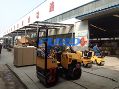 今日福瑞得微動態(tài)--福瑞得機械小型壓路機發(fā)往北京、福建等地