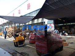 福瑞得機械微動態(tài)--座駕壓路機、手扶壓路機、灌縫機包裝發(fā)貨
