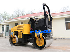 如何根據(jù)施工環(huán)境選擇合適的小型壓路機？
